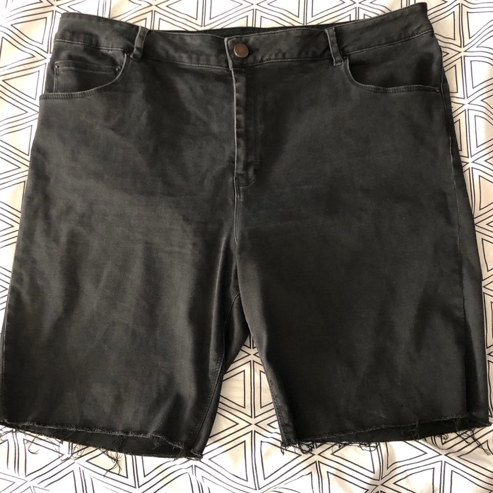 Cute midi denim shorts ...